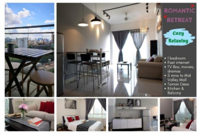 Romantic Home for Couples, 5mins to Mid Valley Mega Mall